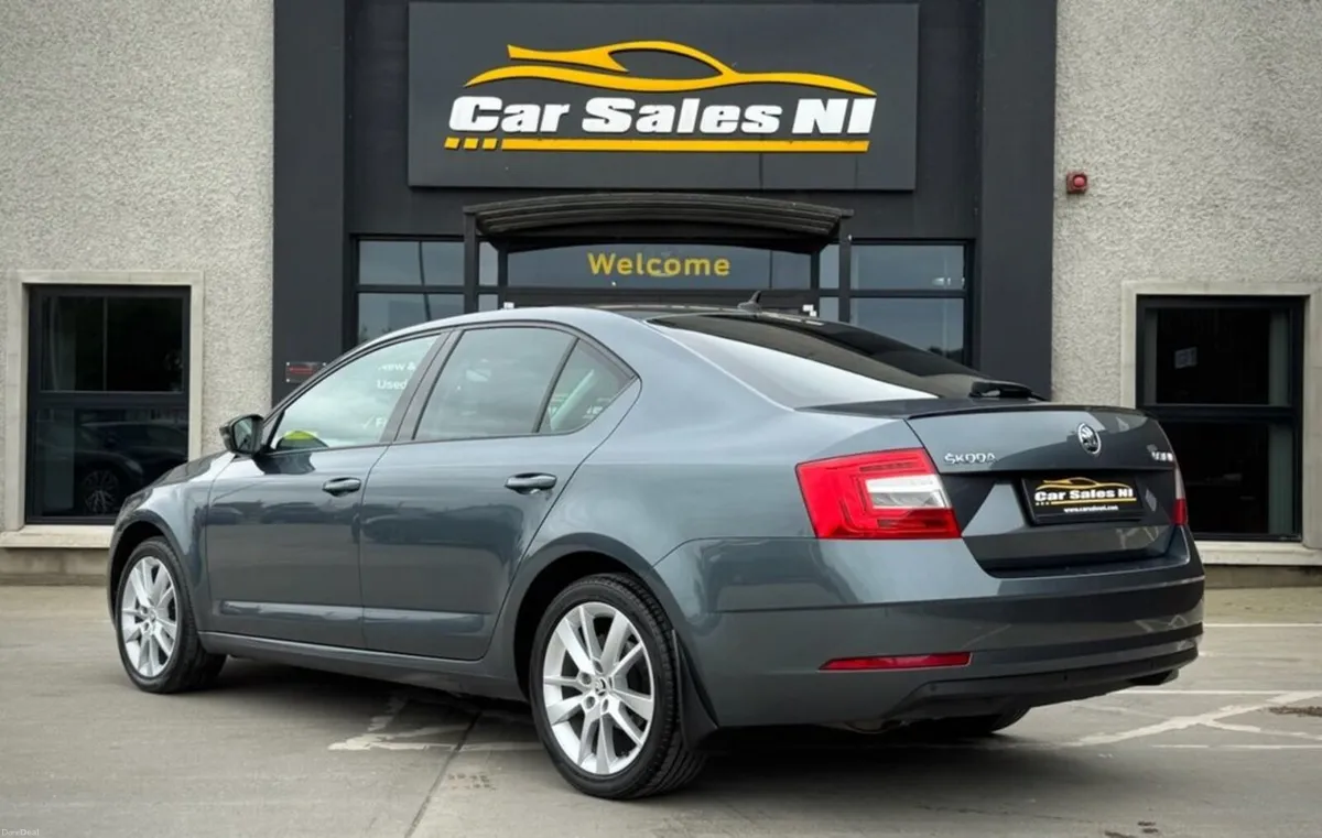 1.5 TSI GPF ACT SE L Hatchback 5dr Petrol Manual E - Image 4