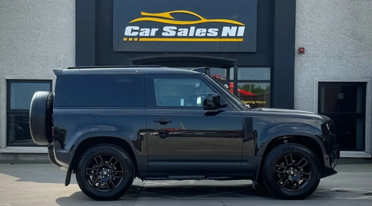 3.0 D250 MHEV Hard Top SUV 3dr Diesel Auto 4WD SWB - Image 3