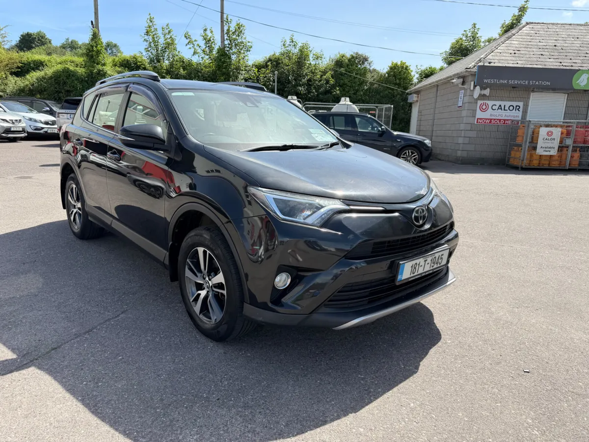 2018 Toyota Rav4 - Image 3