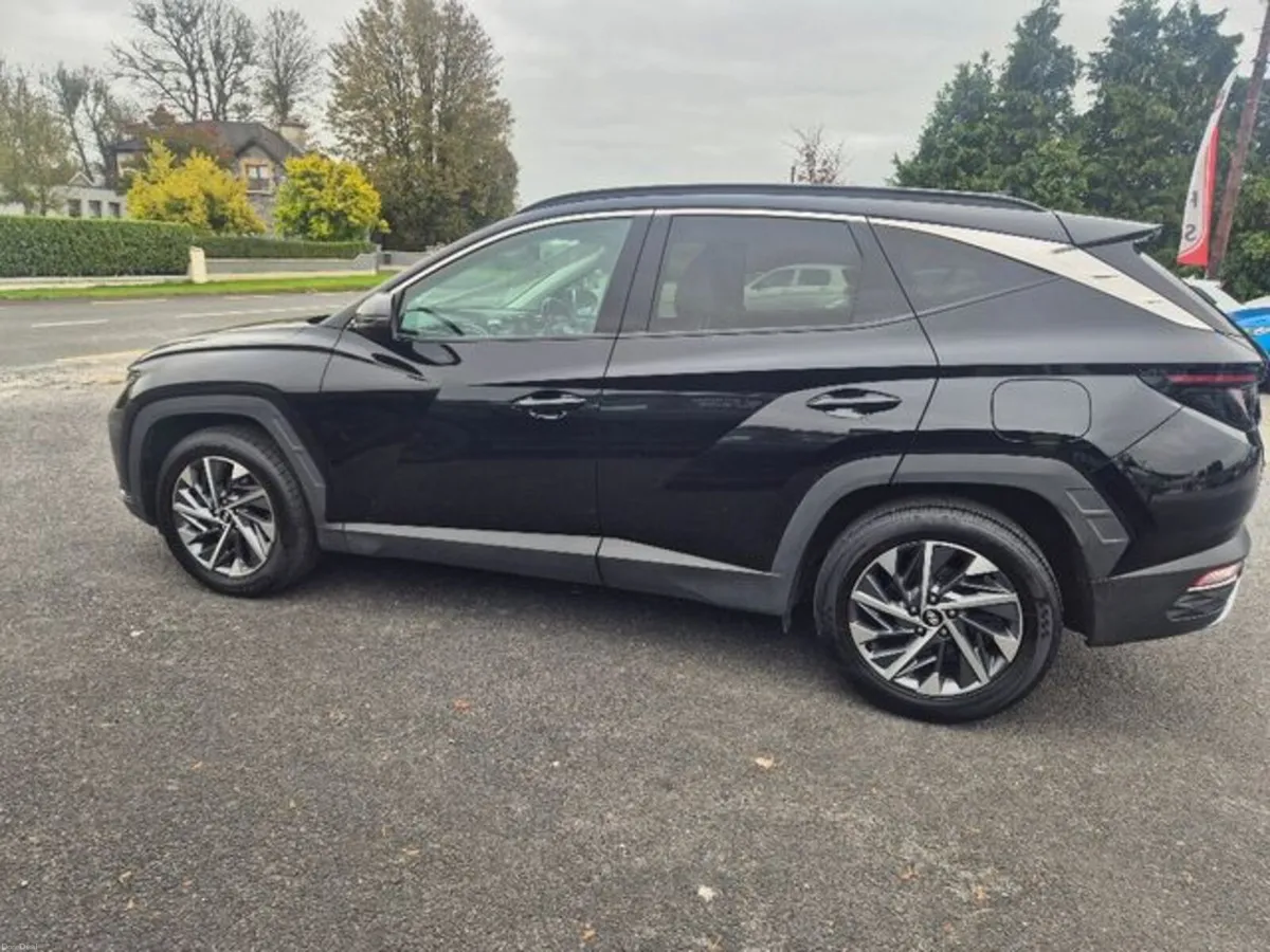 Hyundai Tucson 1.6crdi Executive Plus ( Hi- Spec m - Image 4