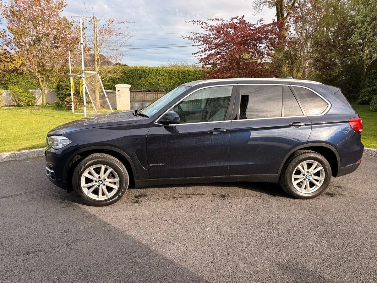 BMW X5 7 Seater Mint - Image 2