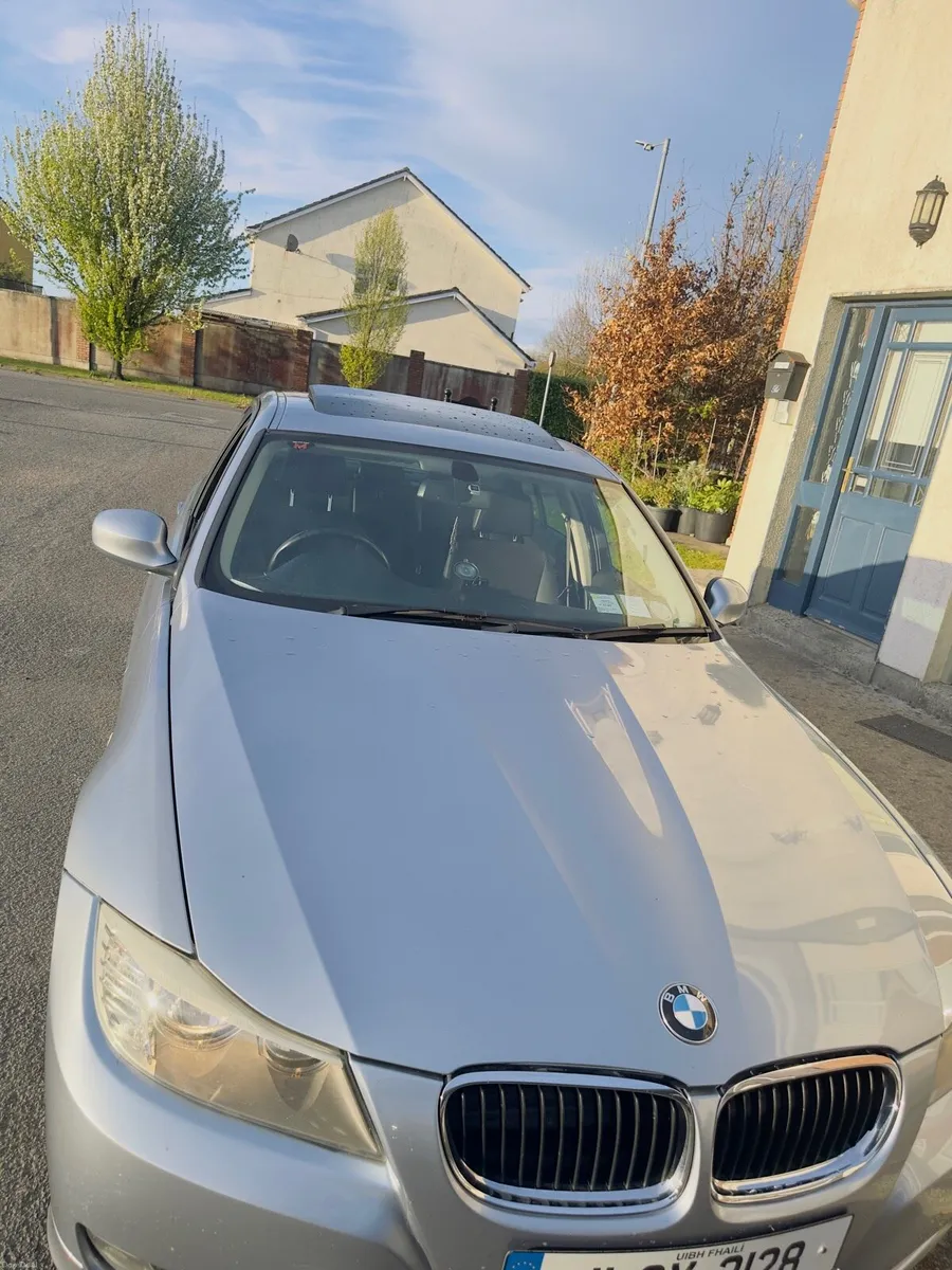 BMW 320 - Image 4