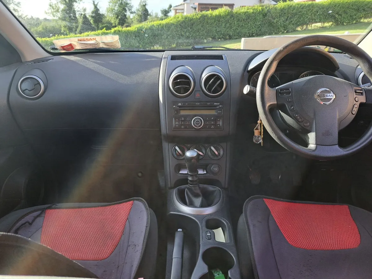 Nissan Qashqai 2011 - Image 4