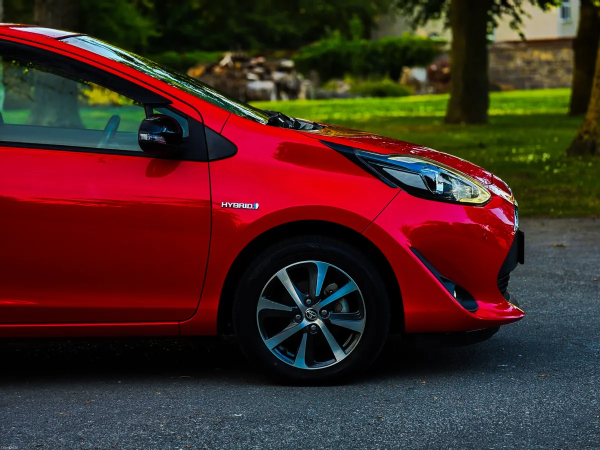 2019 Toyota Aqua 1.5 Petrol Hybrid Auto Top Spec - Image 4
