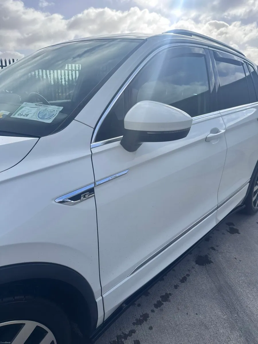 R-Line Tiguan - Image 4
