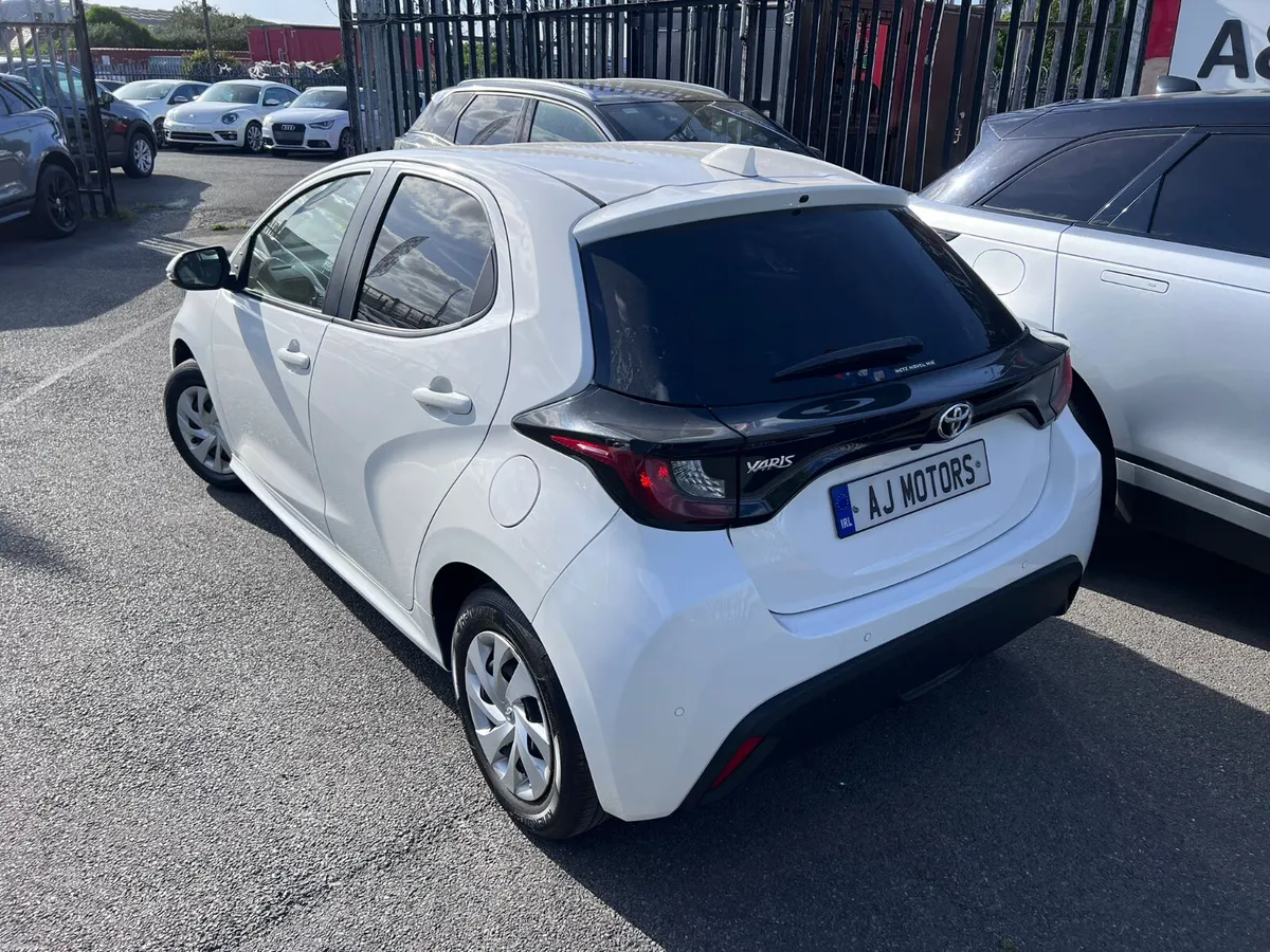 2021 TOYOTA YARIS 1.0 AUTOMATIC - Image 4