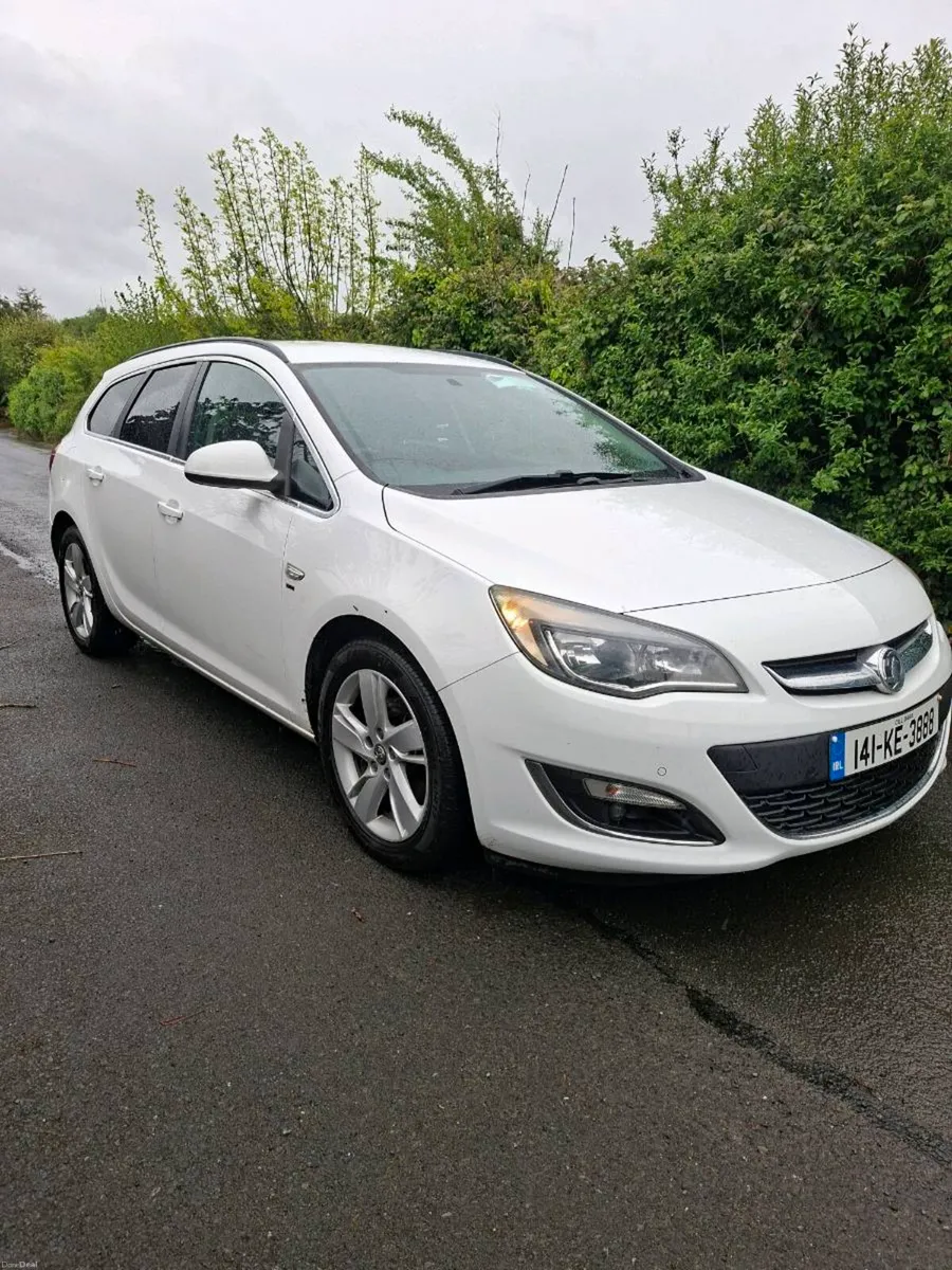 OPEL ASTRA ESTATE SRI 2014 NEW NCT ONLY 150KM - Image 1