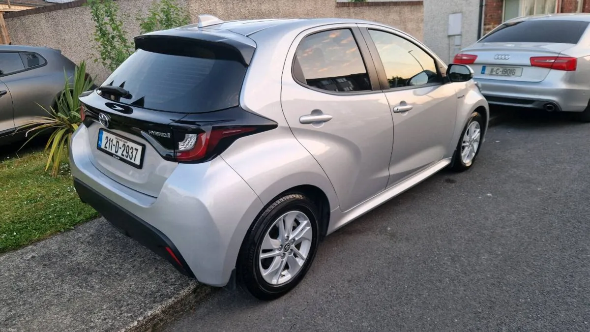 Toyota yaris - Image 3