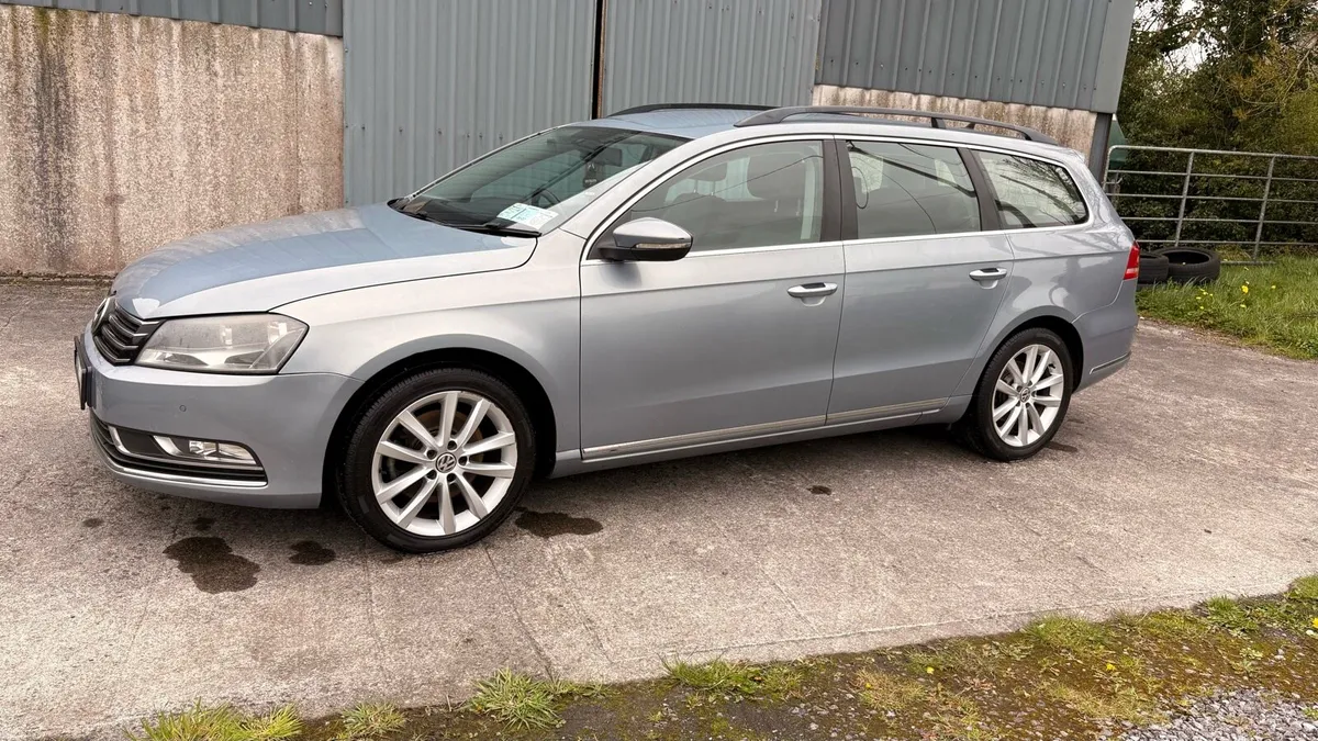 VW Passat Estate Executive model - Image 1