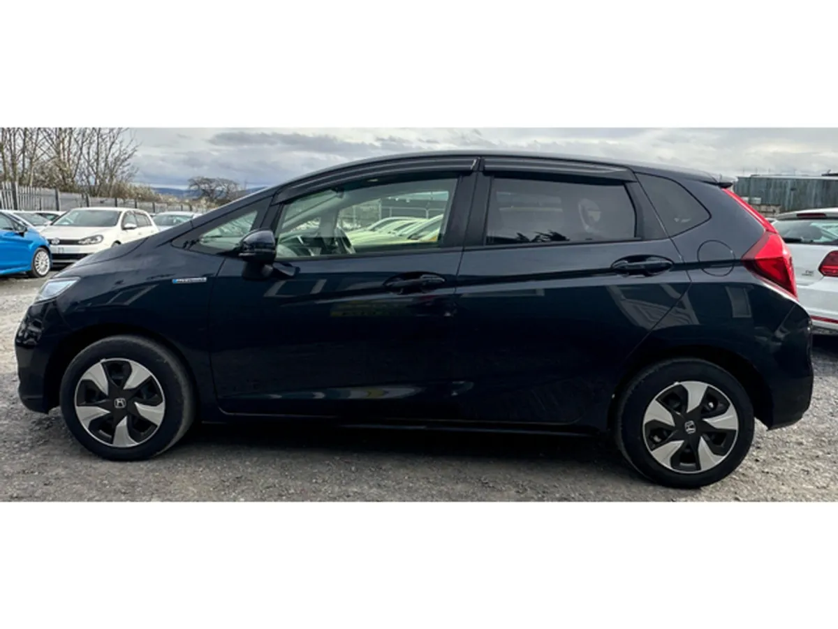Honda Fit 1.5L Petrol-Hybrid Automatic - Image 4