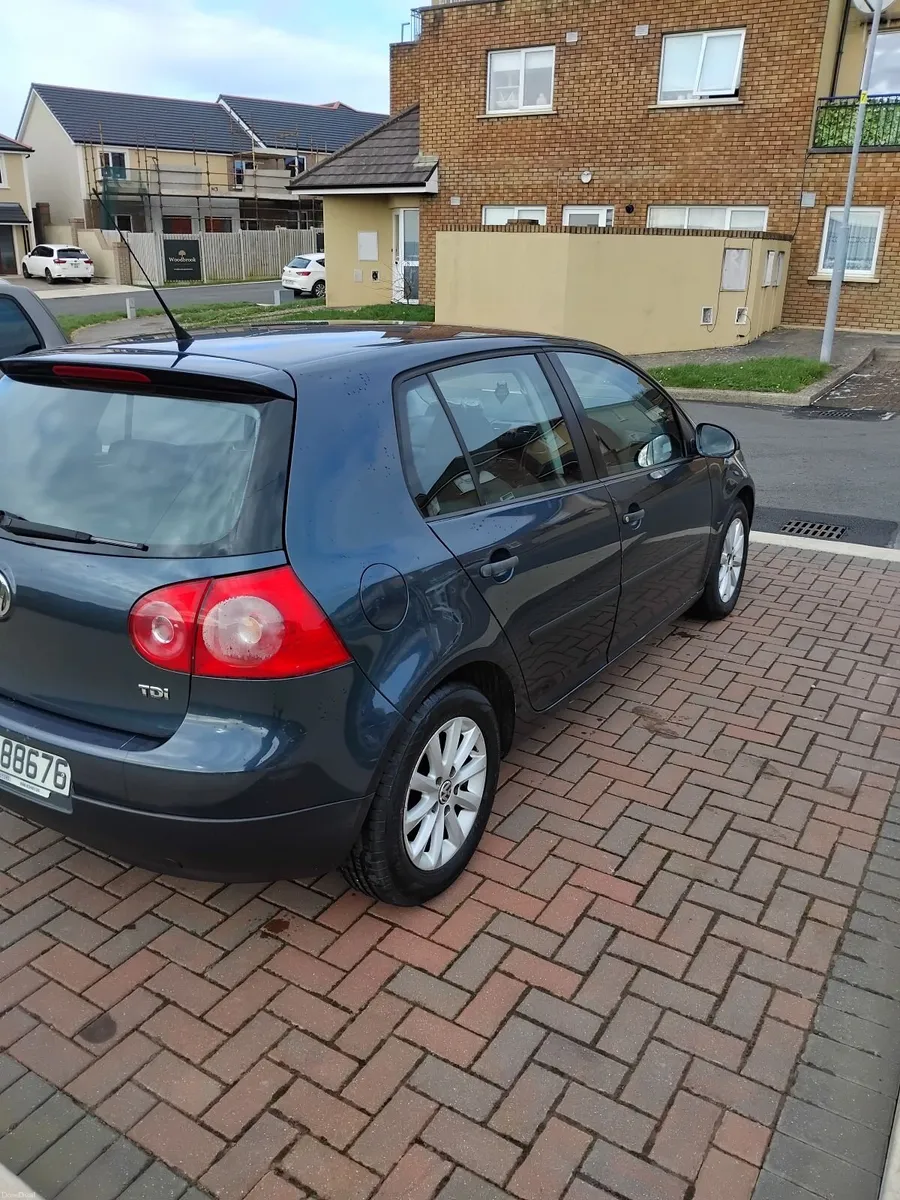 Volkswagen Golf 2007 - Image 2