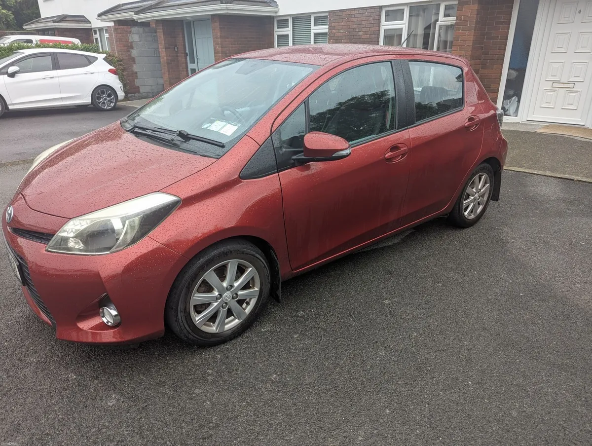 Toyota Yaris 2014 - Image 2