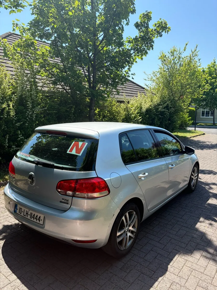Volkswagen Golf 2010 1.6 diesel - Image 4