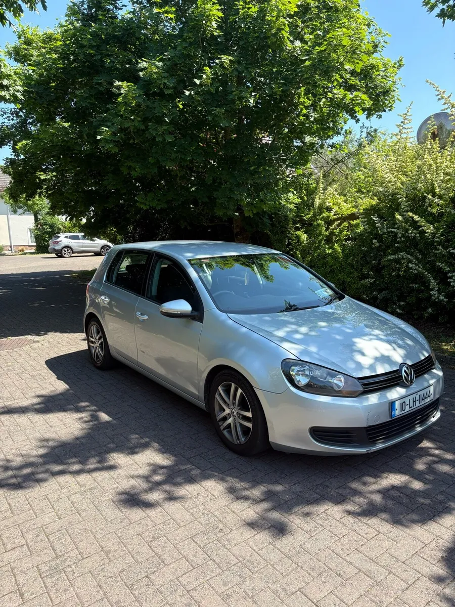 Volkswagen Golf 2010 1.6 diesel - Image 2