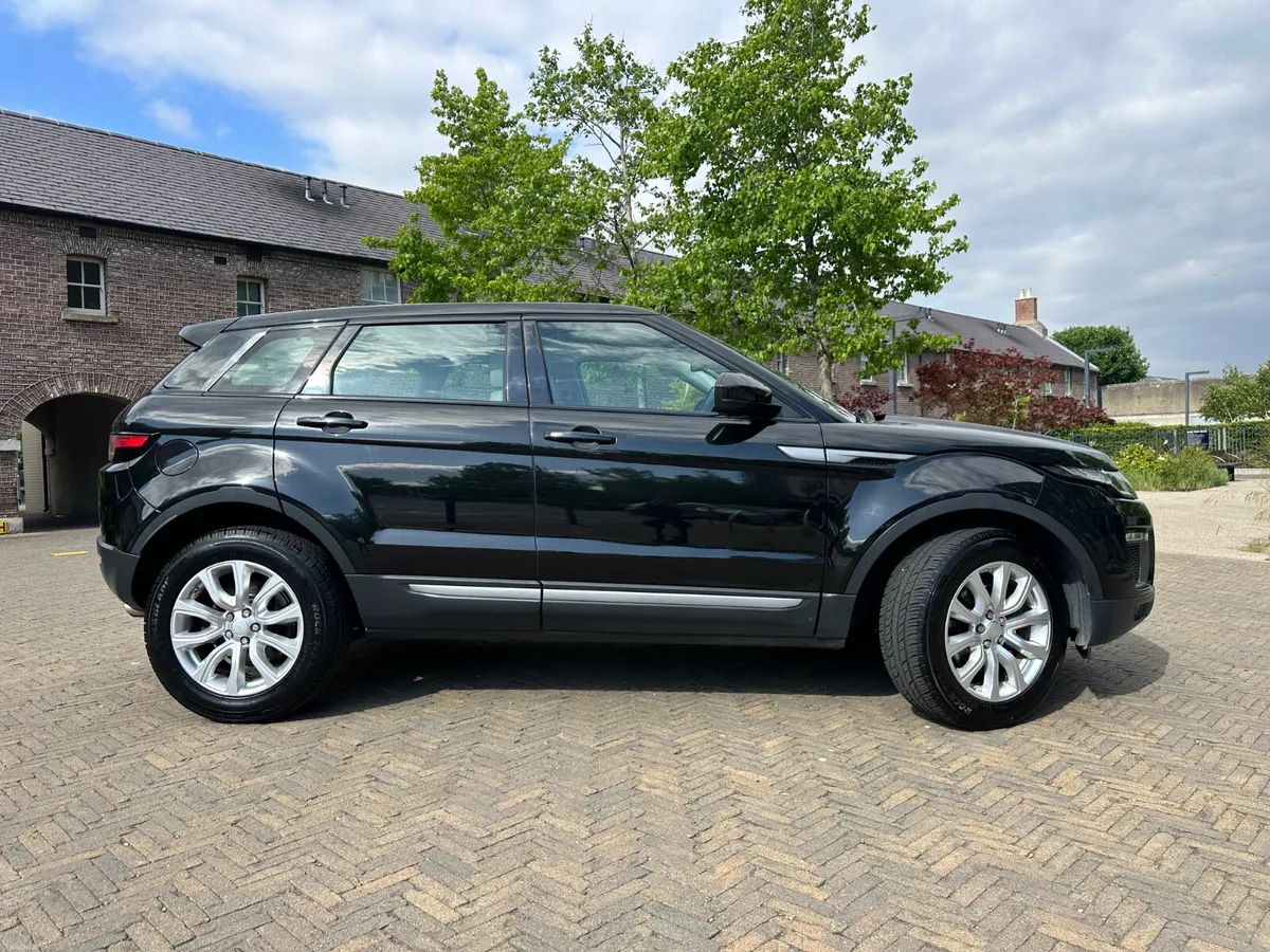 Land Rover Range Rover Evoque 2017 - Image 2