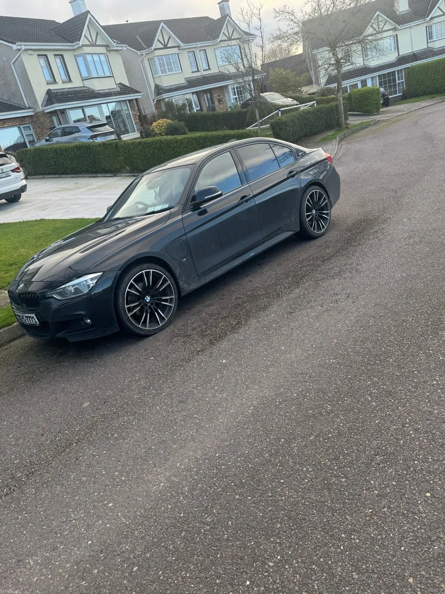 BWM 330e Msport. - Image 4