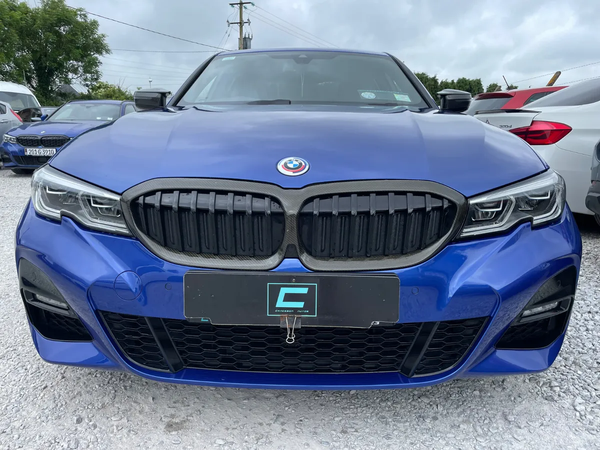 BMW 330i - Image 3