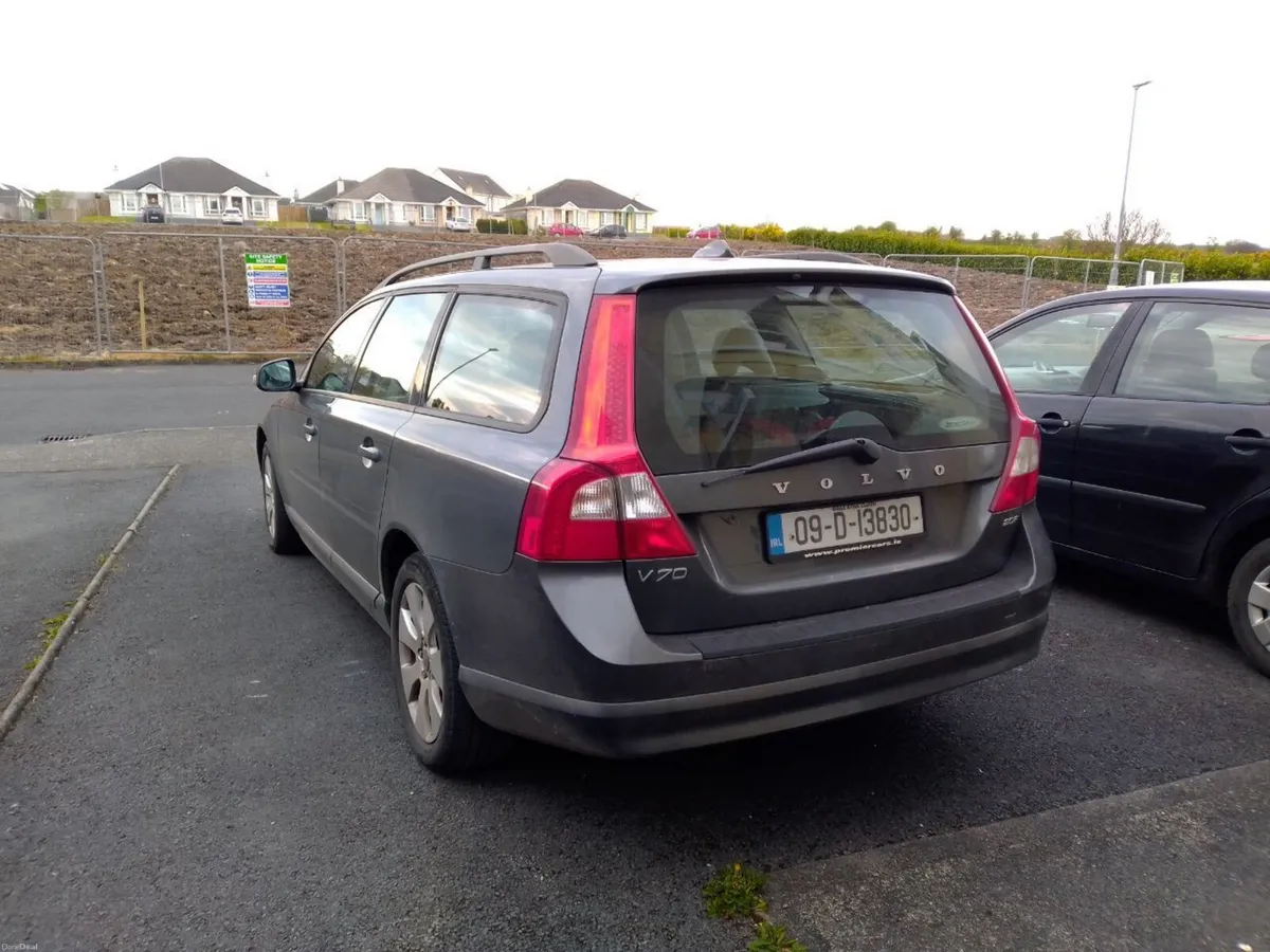 Volvo V70 2009 2.0 Flexifuel - Image 3