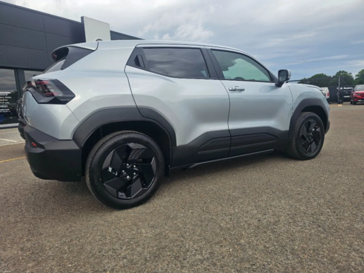 Suzuki Vitara eVITARA MOTION 61KWh - Image 3