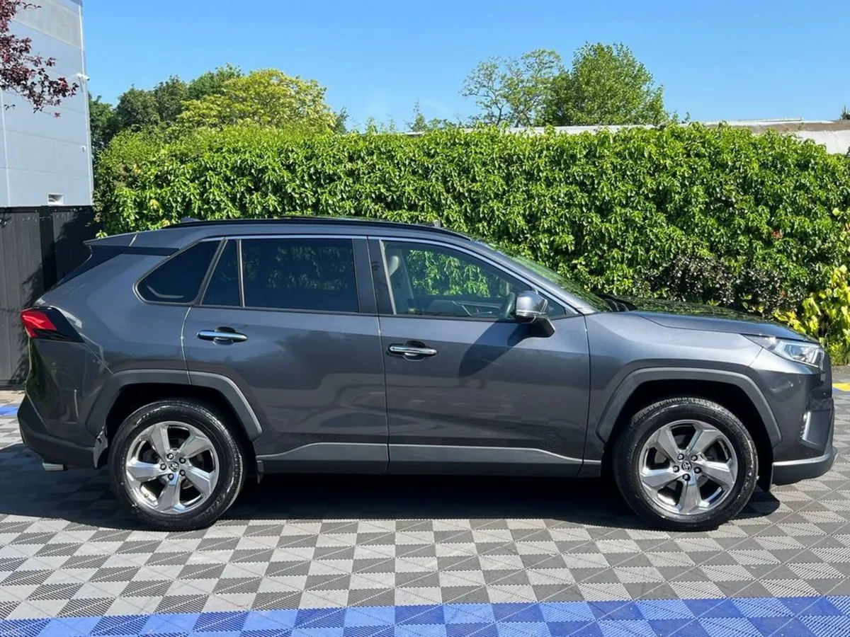 Toyota RAV4 G EDITION 2.5 HYBRID AUTO // OPENING P - Image 3
