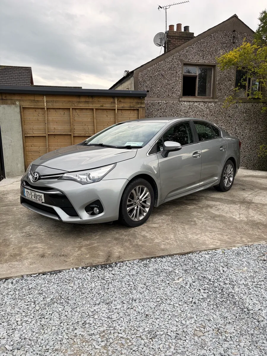 2017 Toyota Avensis - Image 1