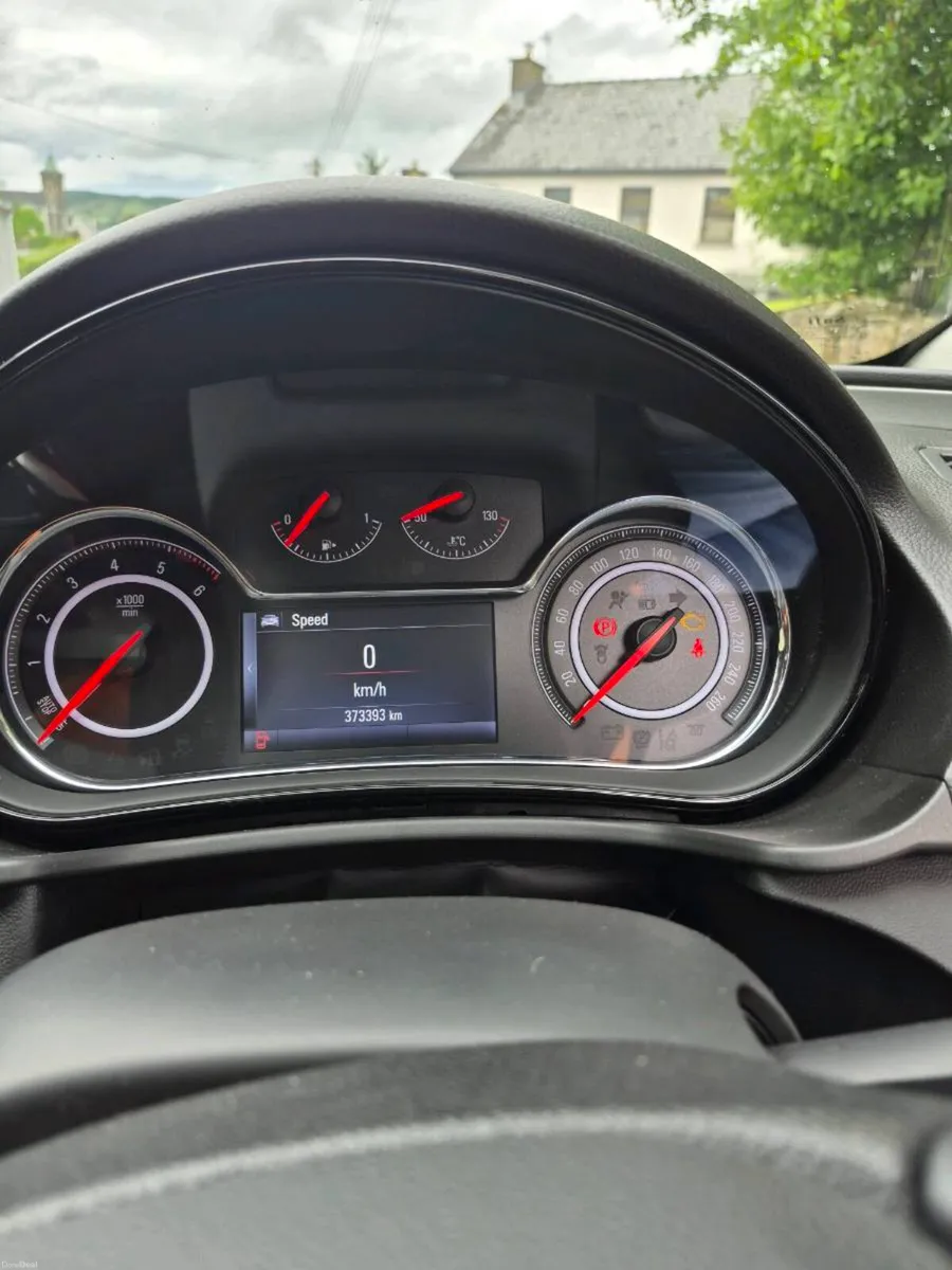 Opel Insignia - Image 4