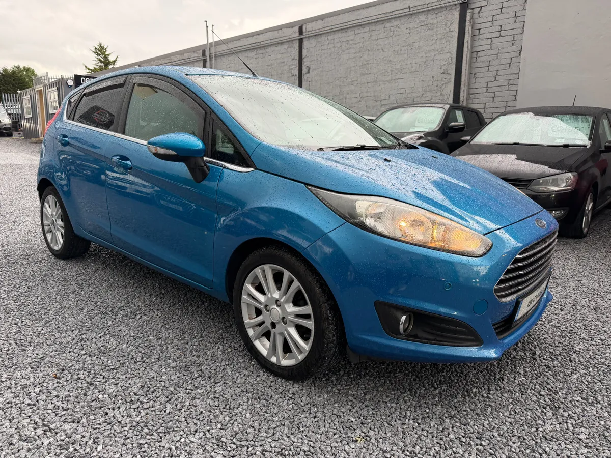 *LOW KM* 2013 (131) Ford Fiesta 1.0 Zetec - Image 1