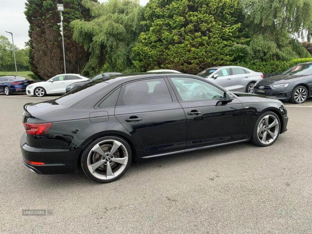 Audi A4 Black Edition - Image 6