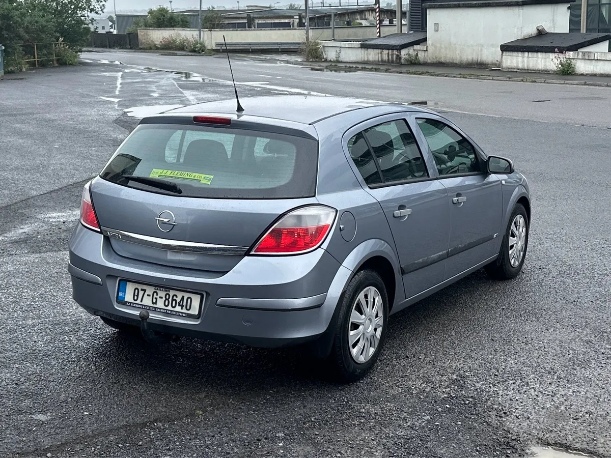 Opel Astra 2007 - Image 4