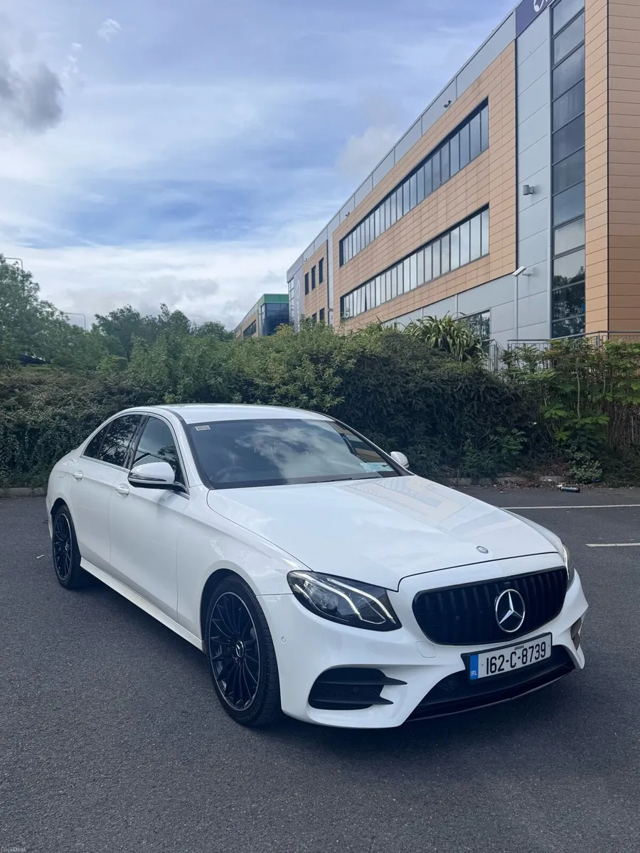 Mercedes E220 Amg Line Premium Perfect Condition - Image 2