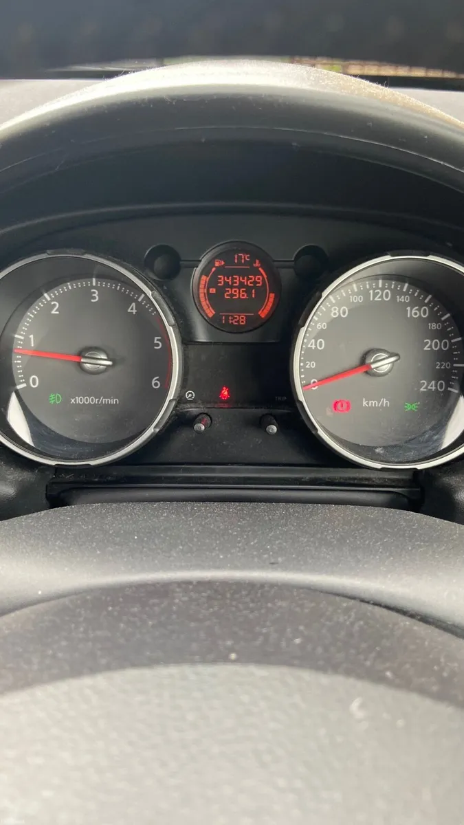 Nissan Qashqai 2009 - Image 4