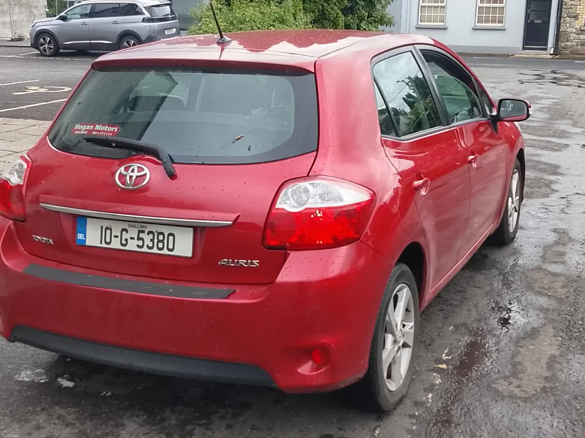 10 Toyota auris 1.4 d4d NCT + TAX - Image 3