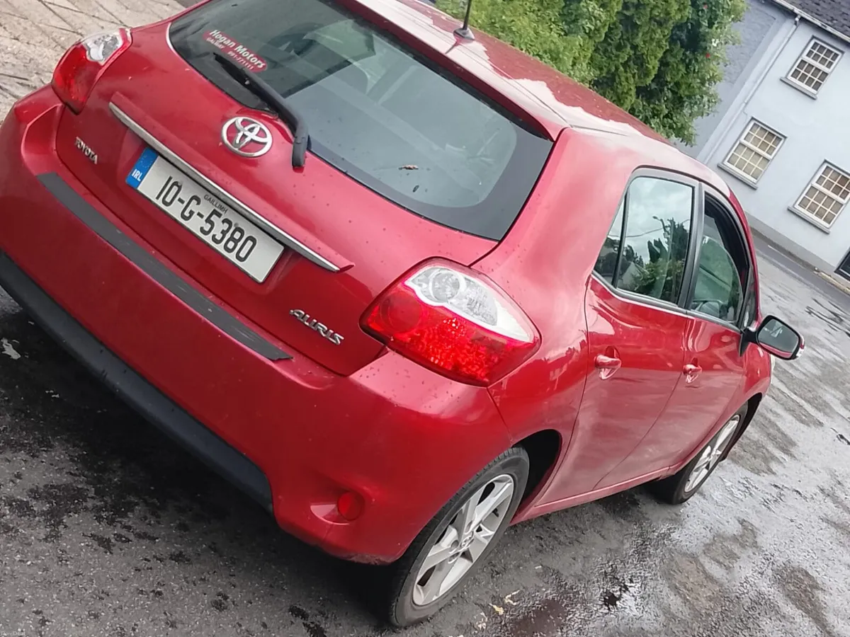 10 Toyota auris 1.4 d4d NCT + TAX - Image 4