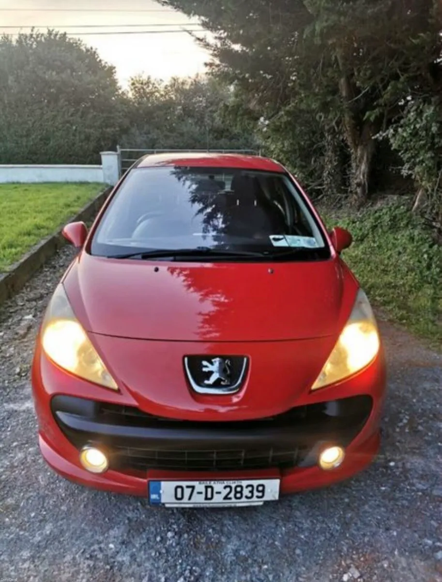 Peugeot 207 - Image 1