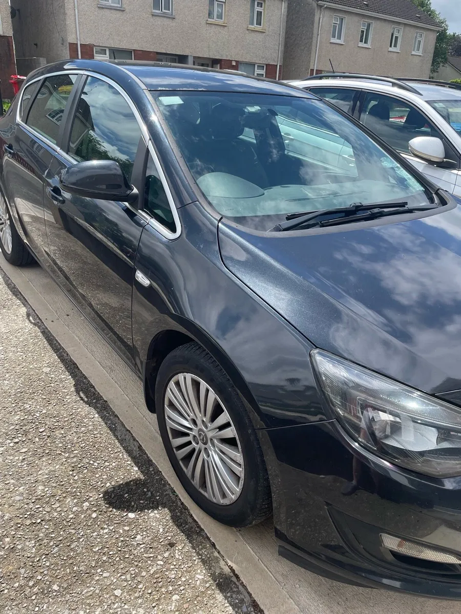 Opel Astra - Image 1