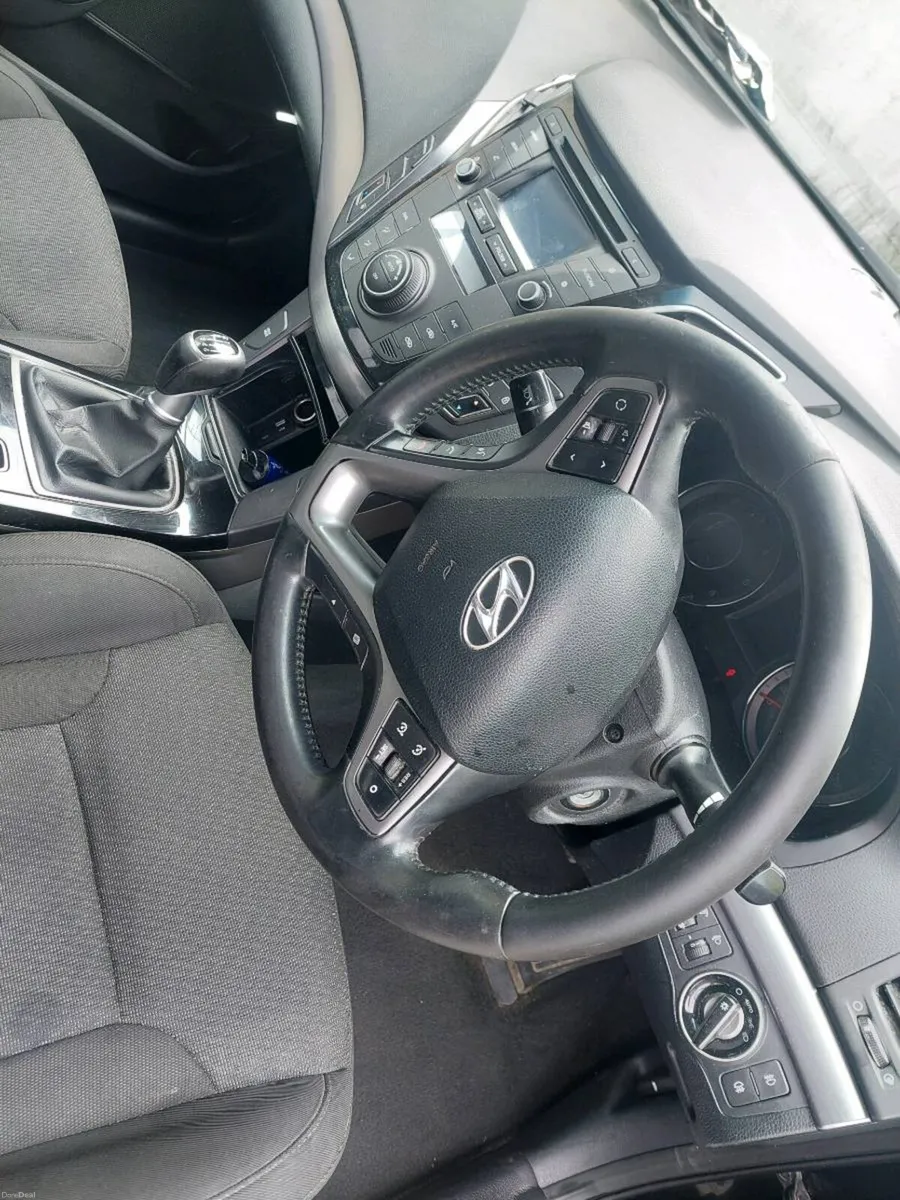 2017 hyundai i40 - Image 4