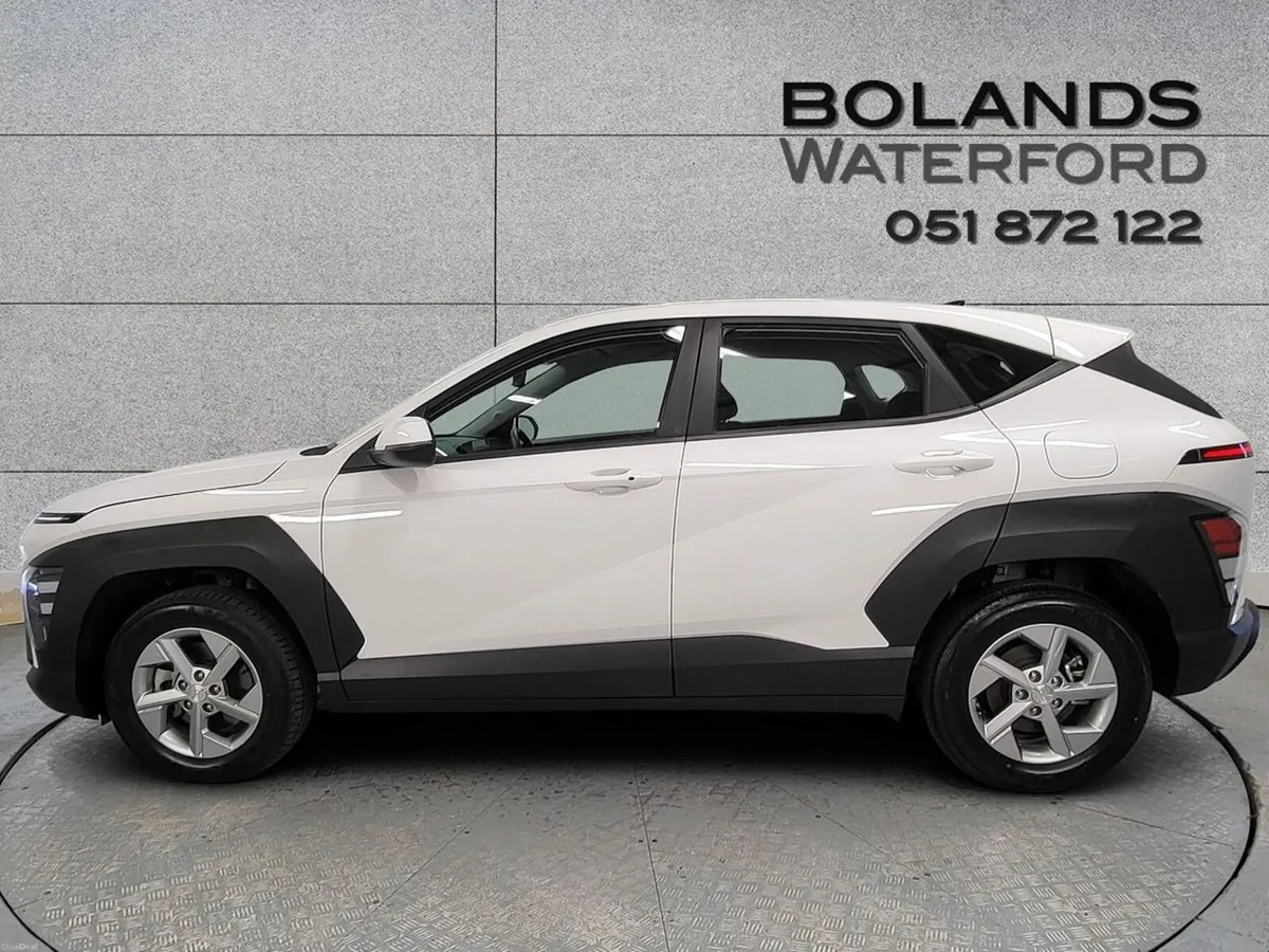 Hyundai KONA 1.6 HYBRID Signature Auto Finance Fro - Image 4