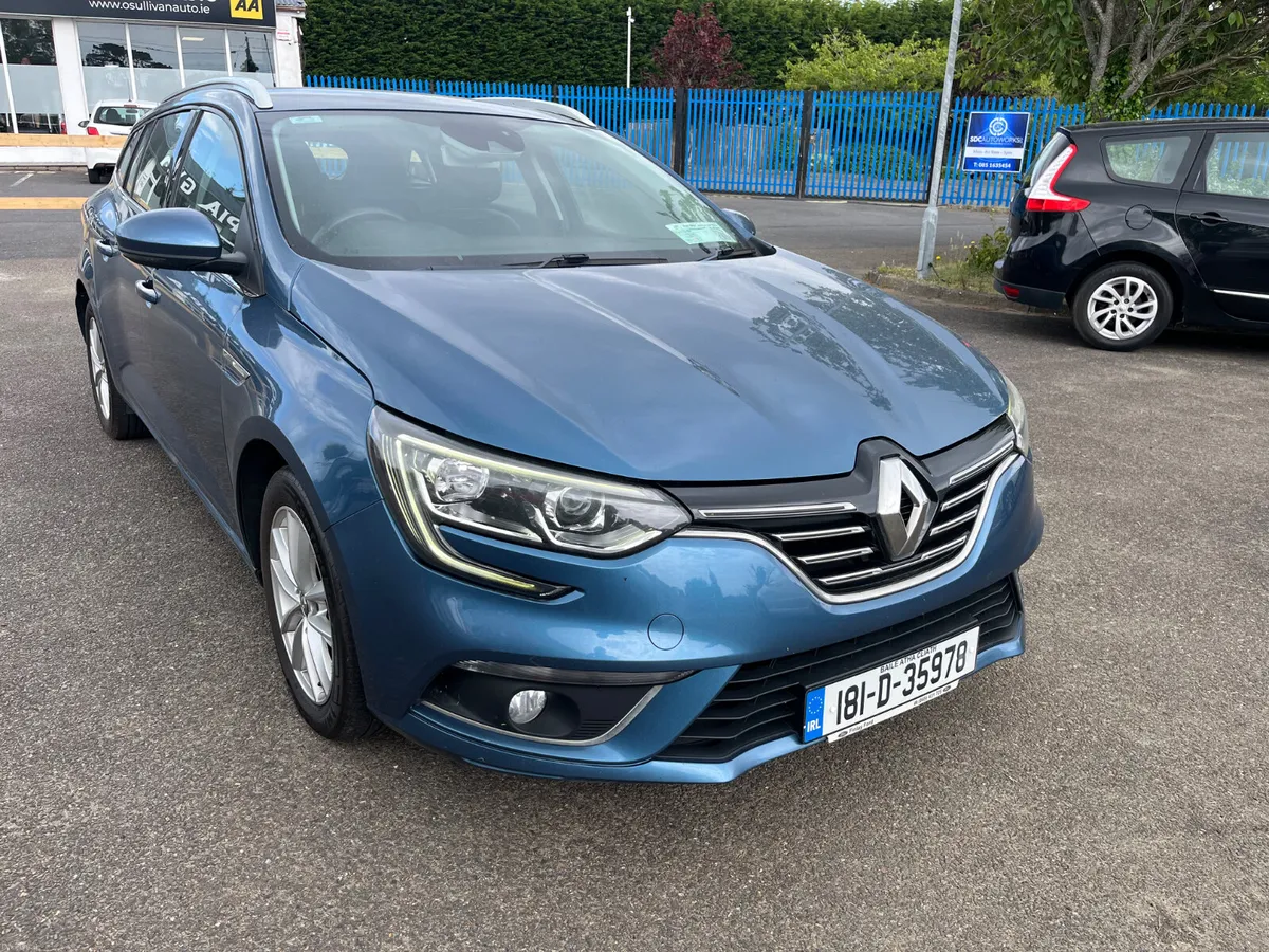 Renault Megane 2018 - Image 1