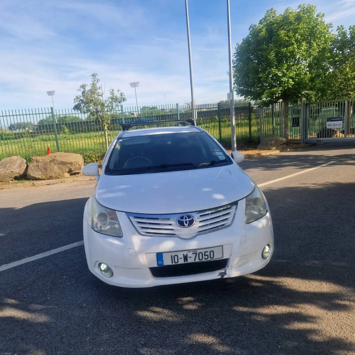 Toyota avensis NCT 8/26 - Image 2