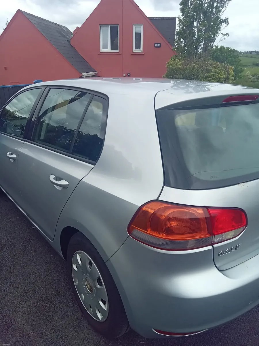 Volkswagen Golf. Year 2010 - Image 4