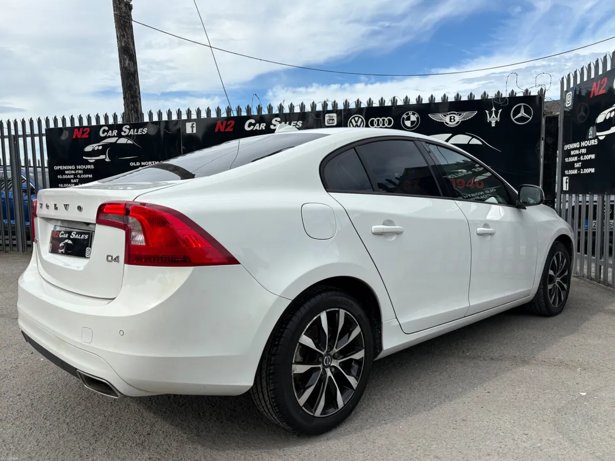 181 Volvo S60 2.0tdi, LOW MILES, NEW NCT, LUXURY - Image 4