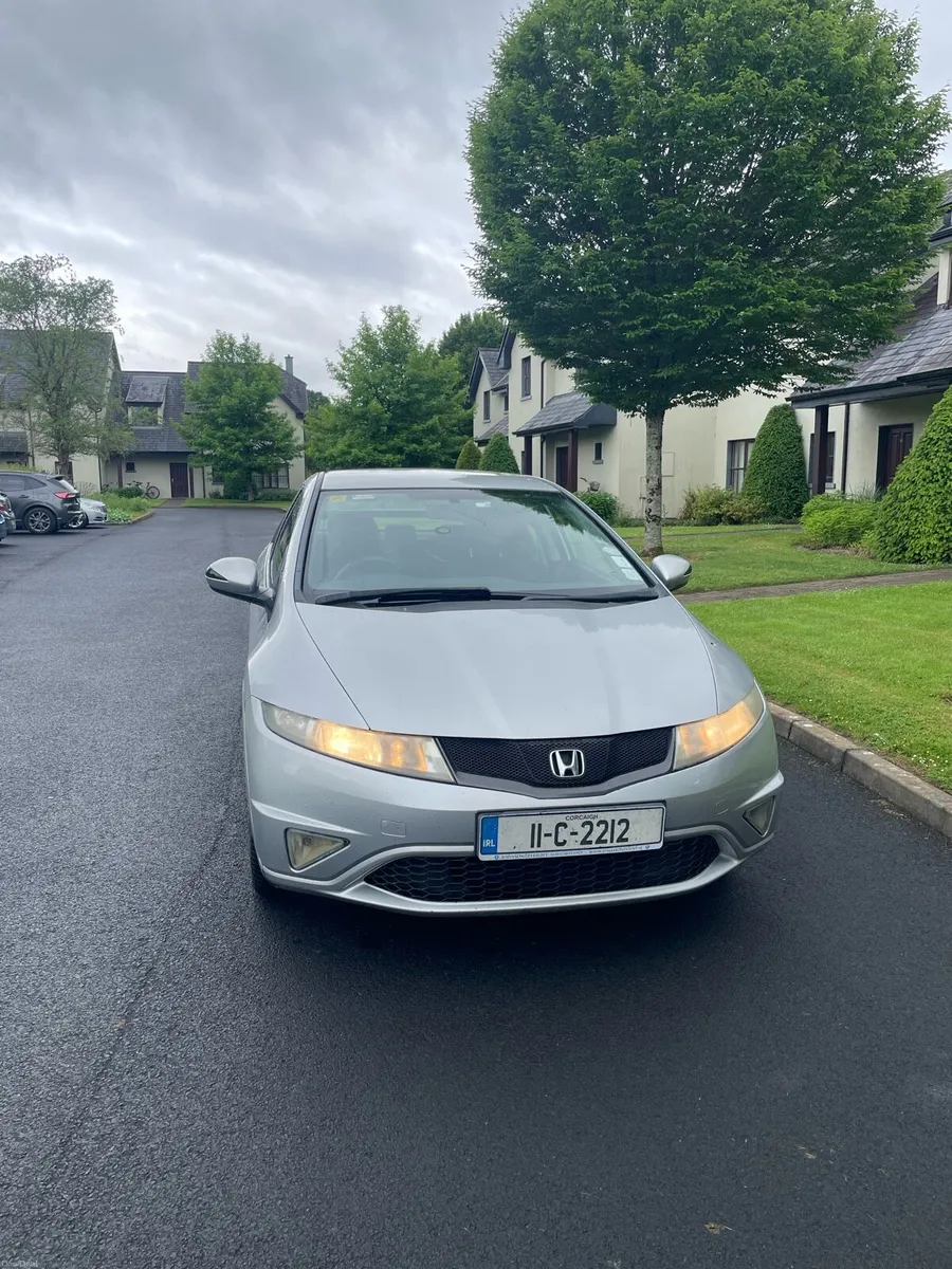 Honda Civic 1.4Petrol Manual-2011 Price negotiable - Image 2