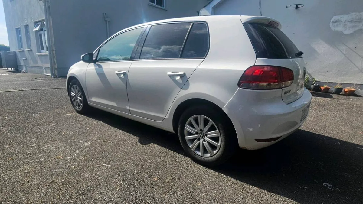 VW Golf 1.2 Tsi Bluemotion - Image 2