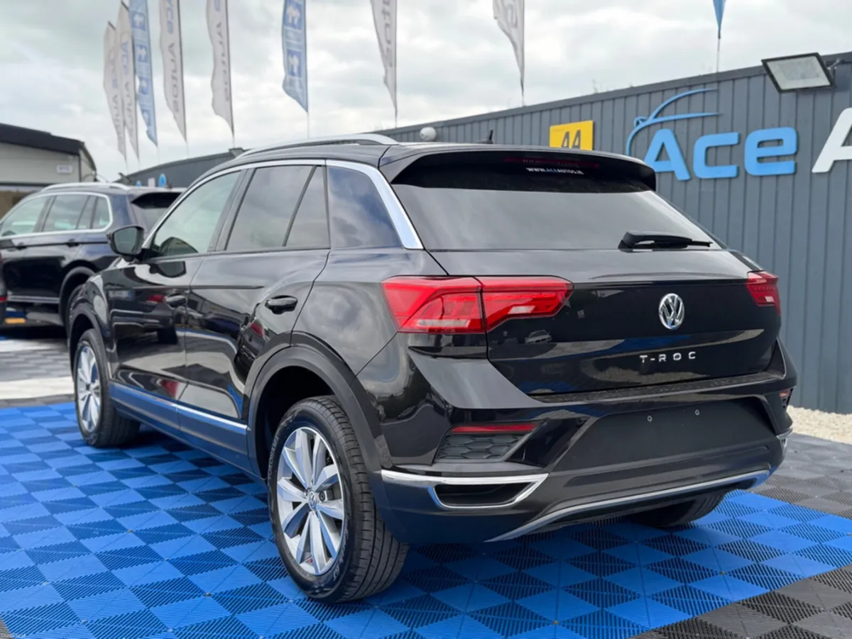Volkswagen T-Roc SPORT - 2.0L DIESEL - AUTO - 12M - Image 5