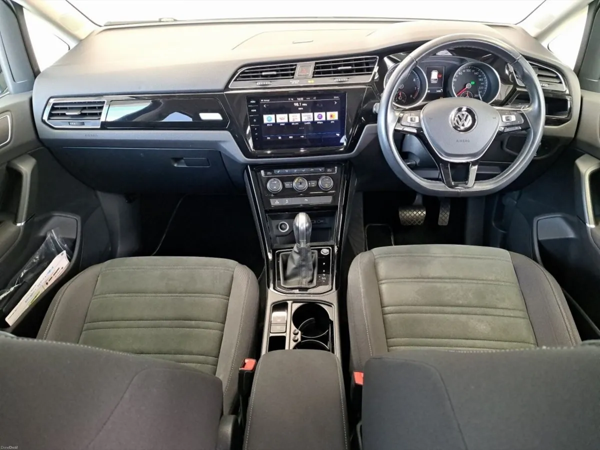 Volkswagen Touran TSI HIGHLINE AUTO 7SEATER - Image 3