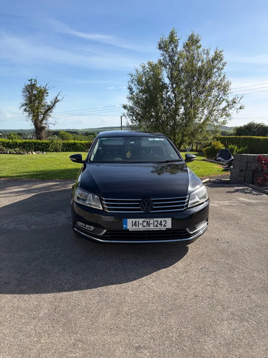 Volkswagen Passat - Image 2