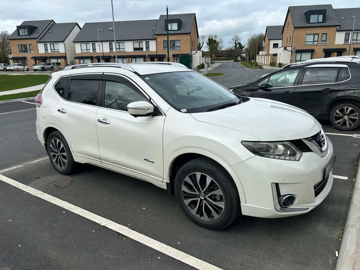 Nissan X-trail 2016 (5 seater Automatic) - Image 2