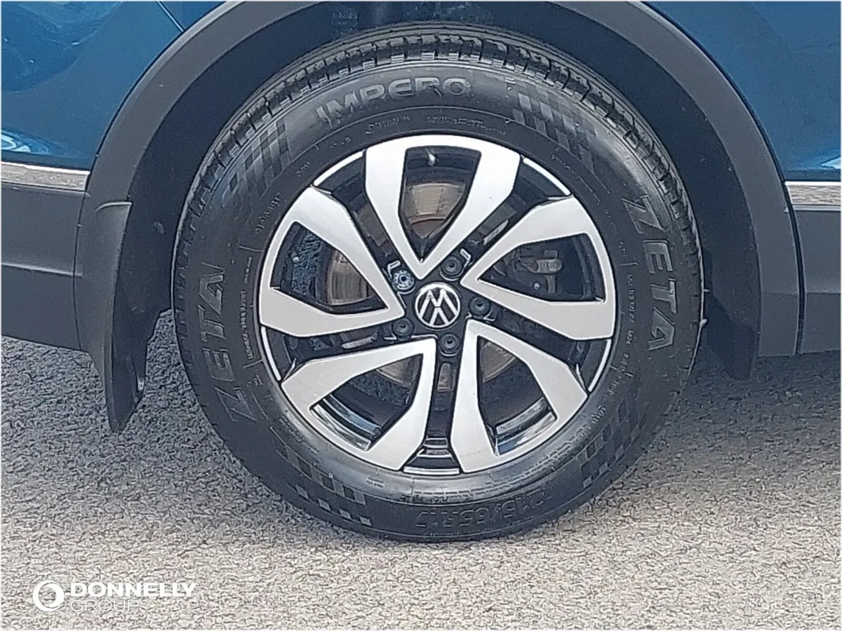 Volkswagen Tiguan Estate Special Edition Active - Image 5