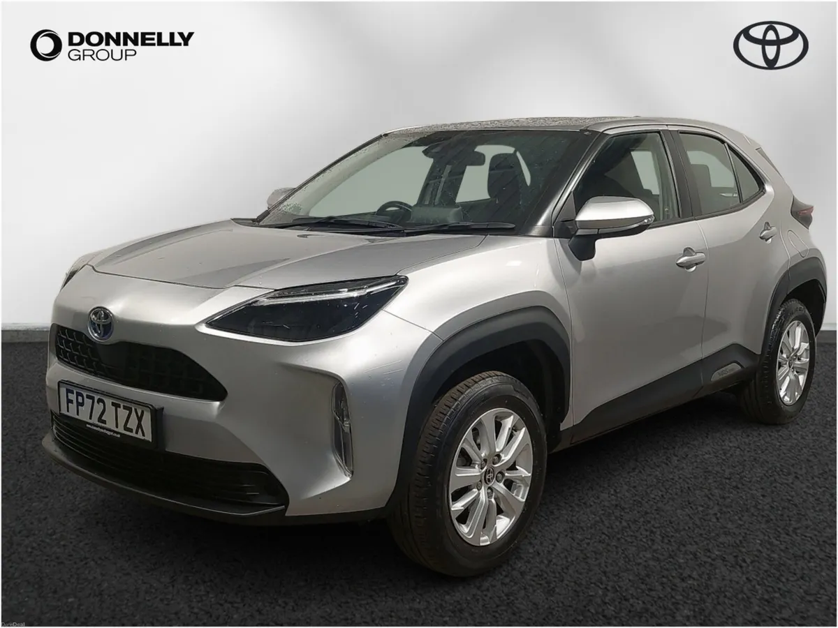 Toyota Yaris Cross Estate Icon - Image 3
