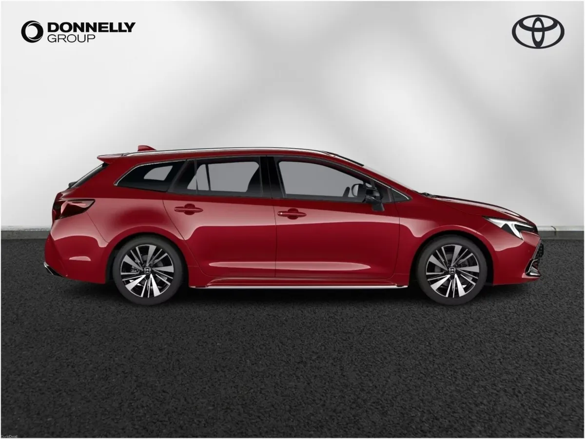Toyota Corolla Touring Sport Design - Image 3